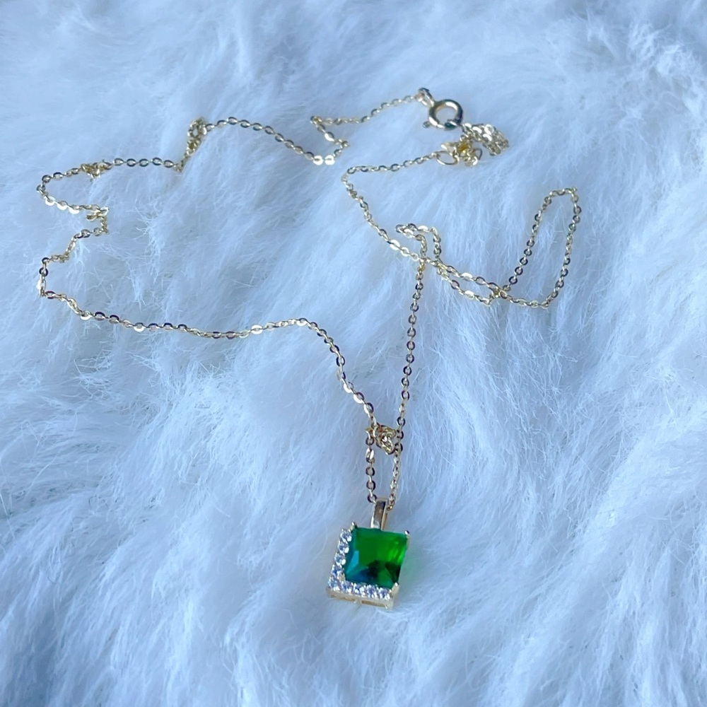 S925 Sterling Silver Necklace with Emerald Zircon Pendant